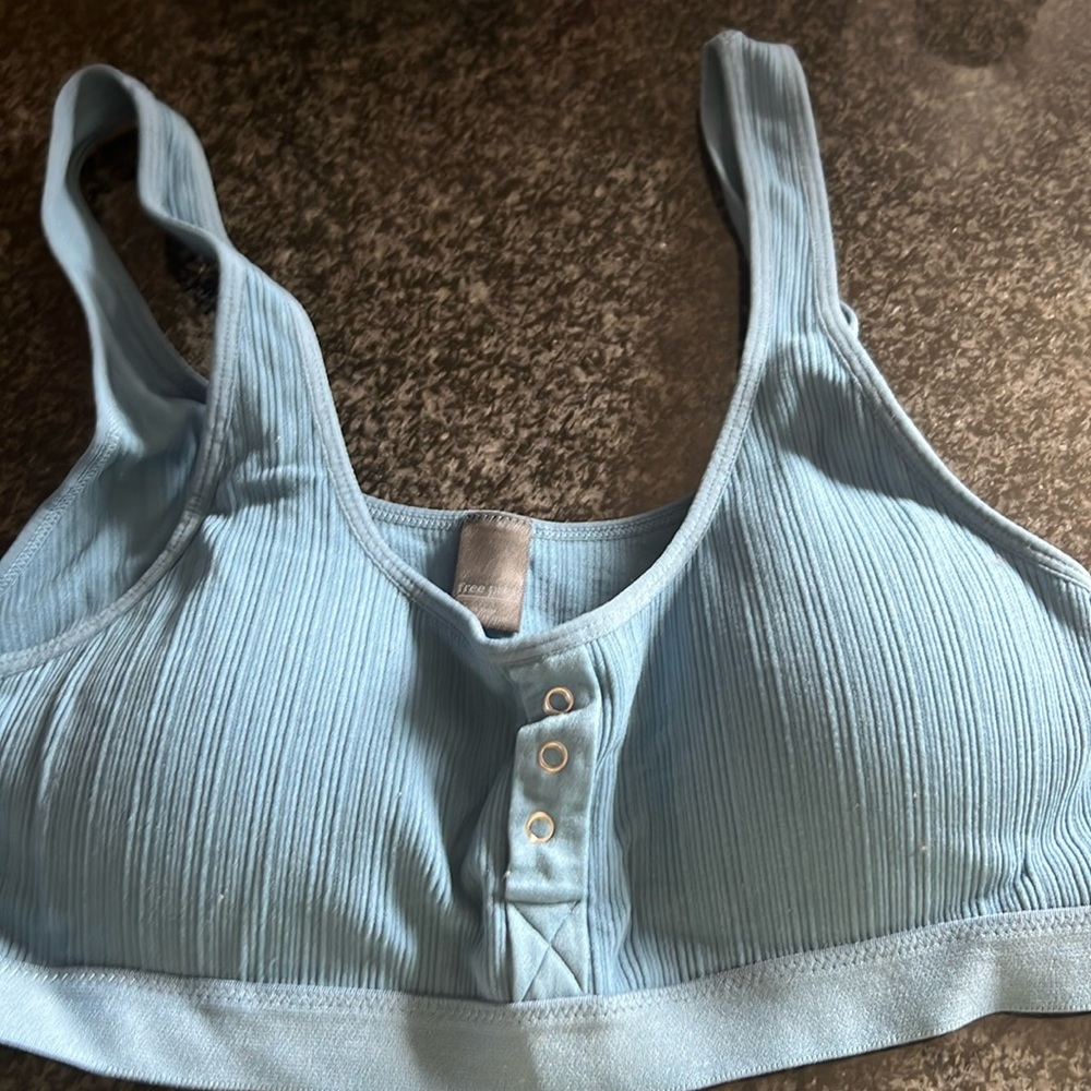 Super soft & stretchy size large Wedgwood blue sports bra. FREE PRESS